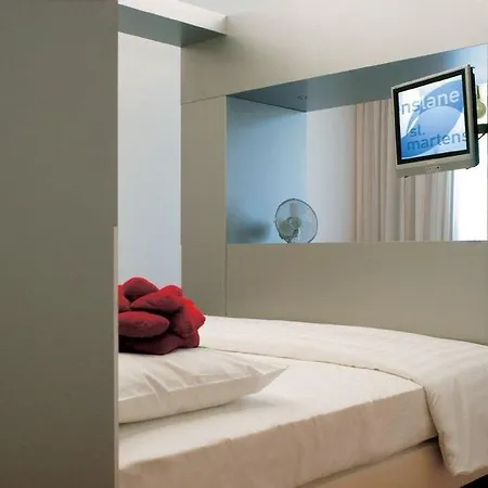 Apartment Townhouse *
