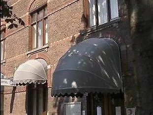 Townhouse Apartment *