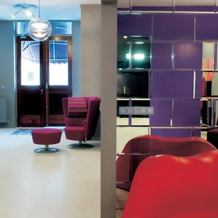 Апартаменты Townhouse *