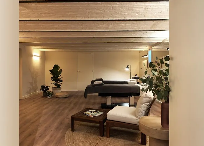 Apartment Townhouse *